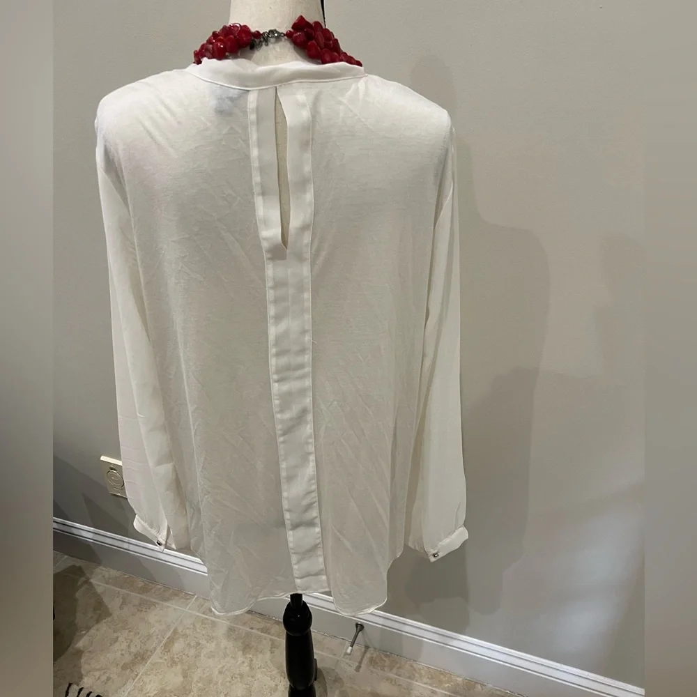 Ann Taylor Cream Blouse-Size XL - Picture 7 of 12
